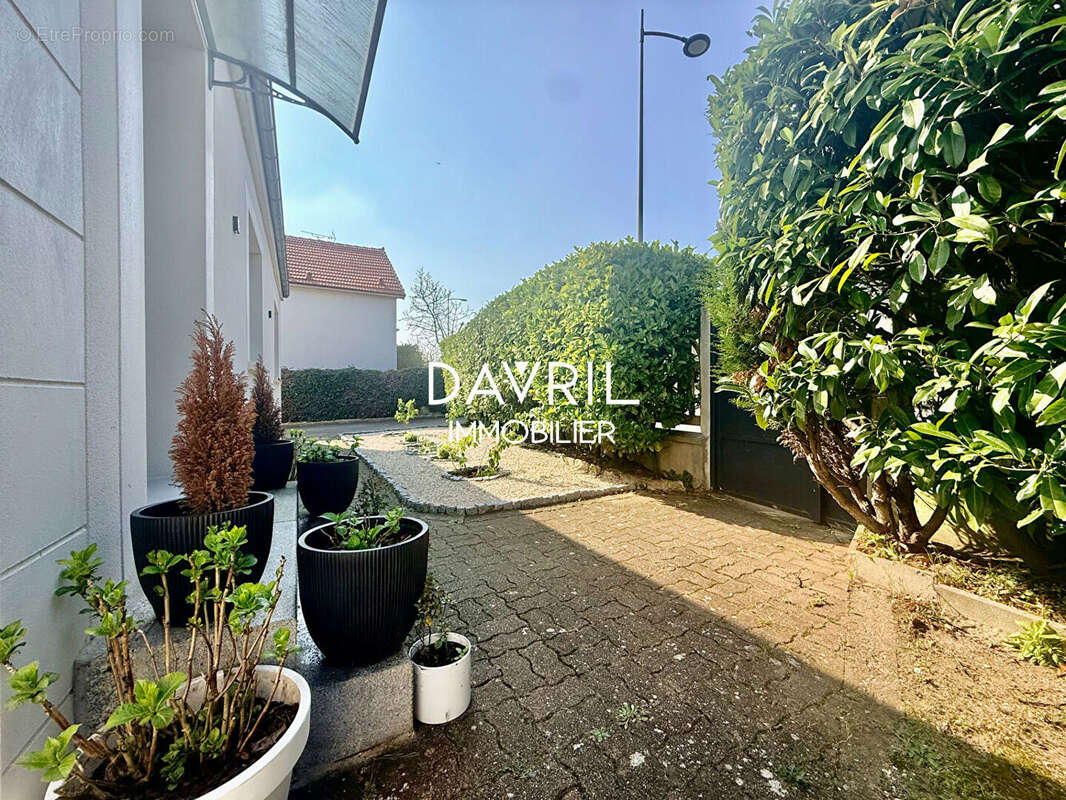 Maison à CONFLANS-SAINTE-HONORINE