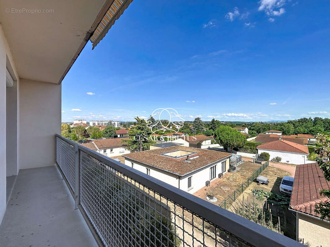 Appartement 64 m² à Roanne  - photo 3