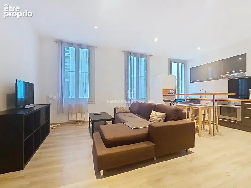 Avignon centre historique. Appartement 3 pièces 54 m² rénové - photo 2