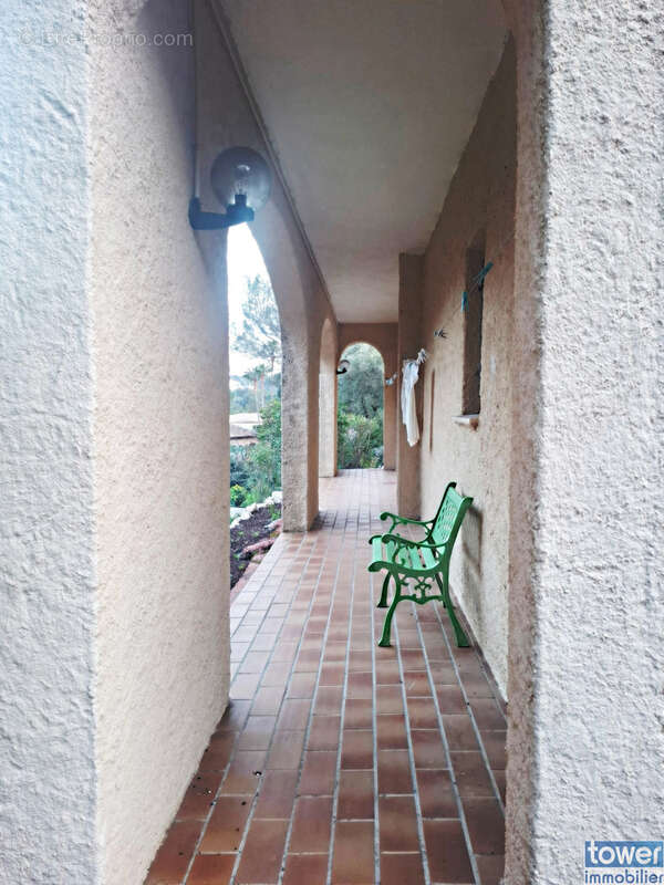 Maison à FREJUS