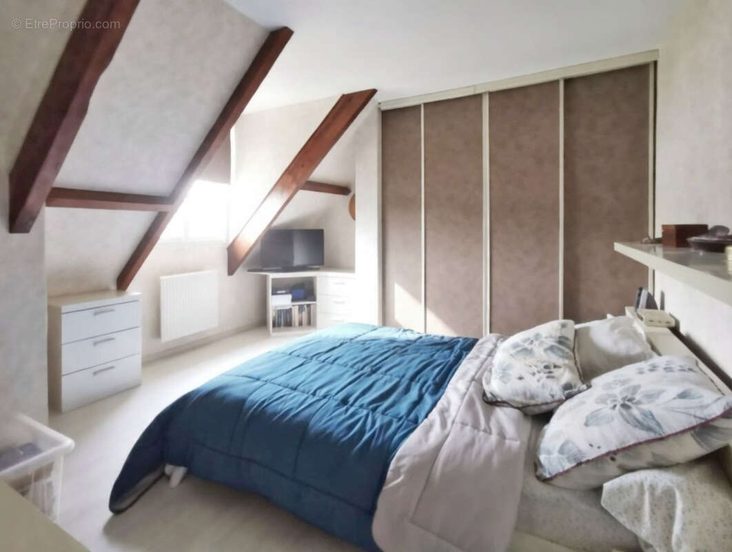 Maison à MAGNY-LES-HAMEAUX