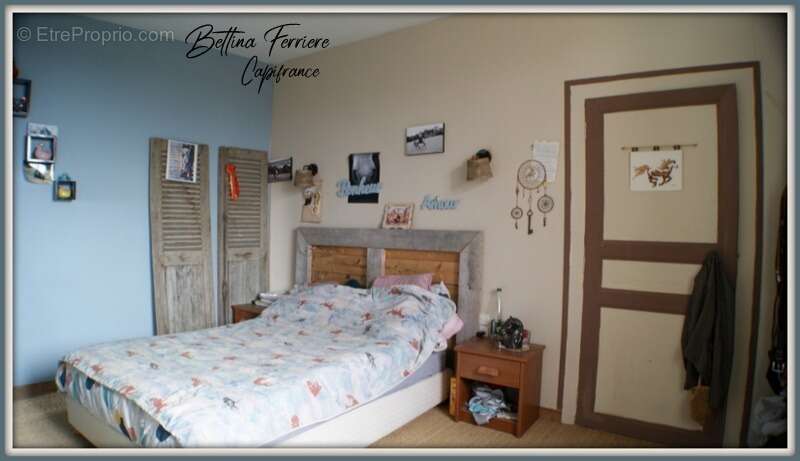 Maison à CORROMBLES