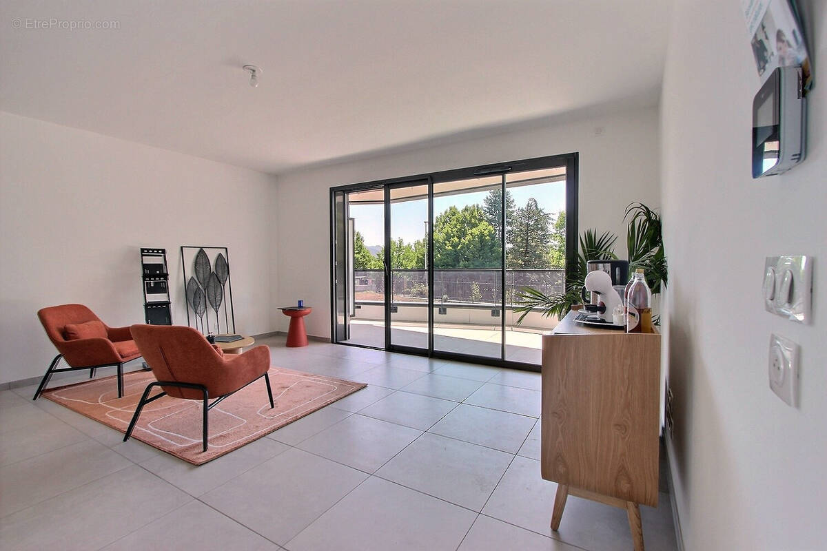 Appartement à ANNECY-LE-VIEUX