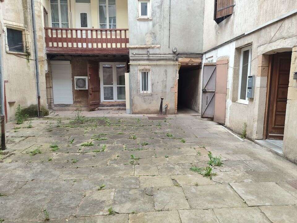 Commerce à MACON