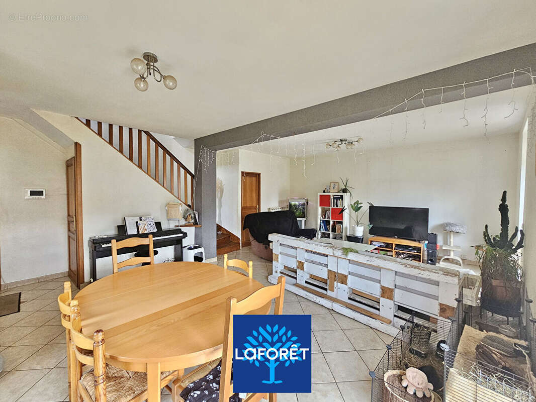 Maison à SAINT-PRIEST