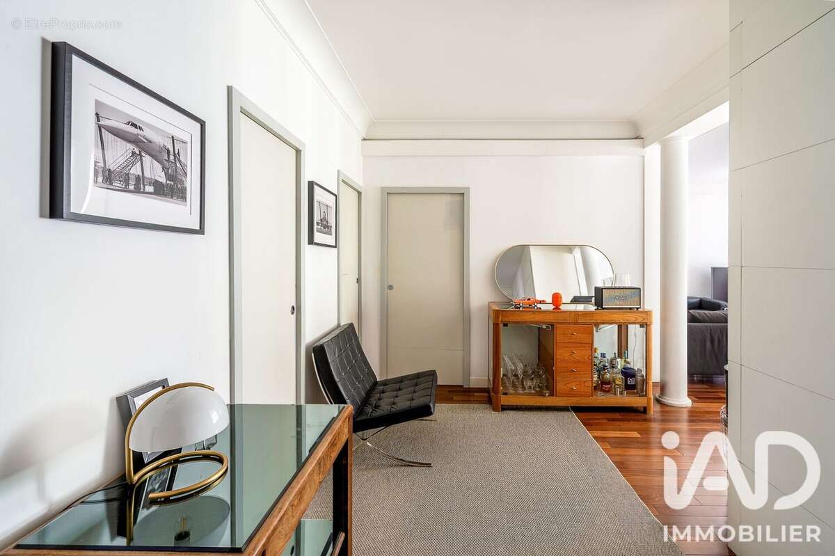 Photo 2 - Appartement à MARSEILLE-6E