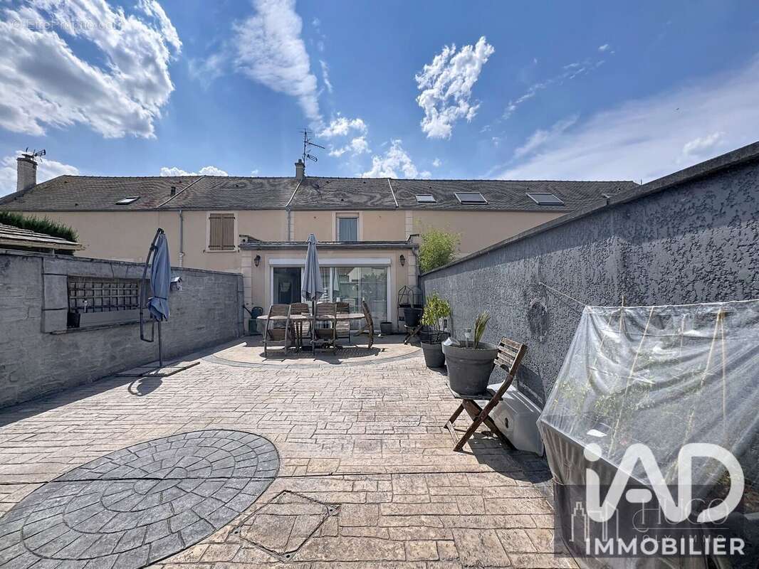 Maison 63 m² à Chatres  - photo 7