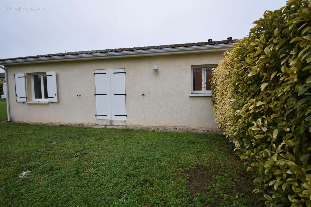 DSC_0030 - Maison à CLAIX