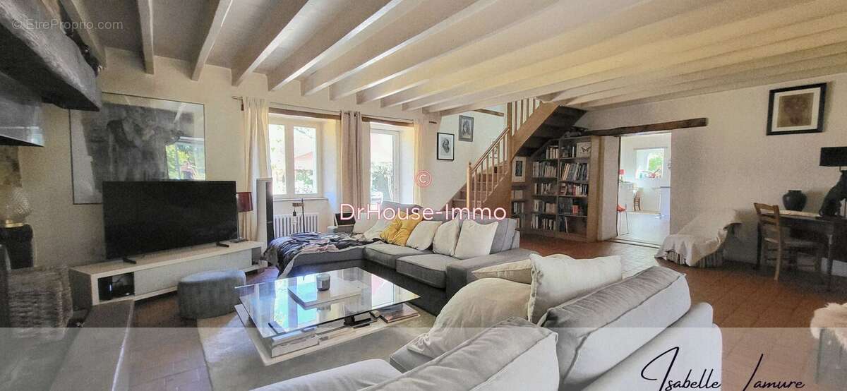 Maison à LES CLOUZEAUX