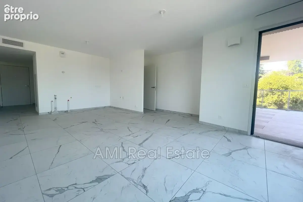 Appartement 59 m² à Saint-Laurent-Du-Var  - photo 5
