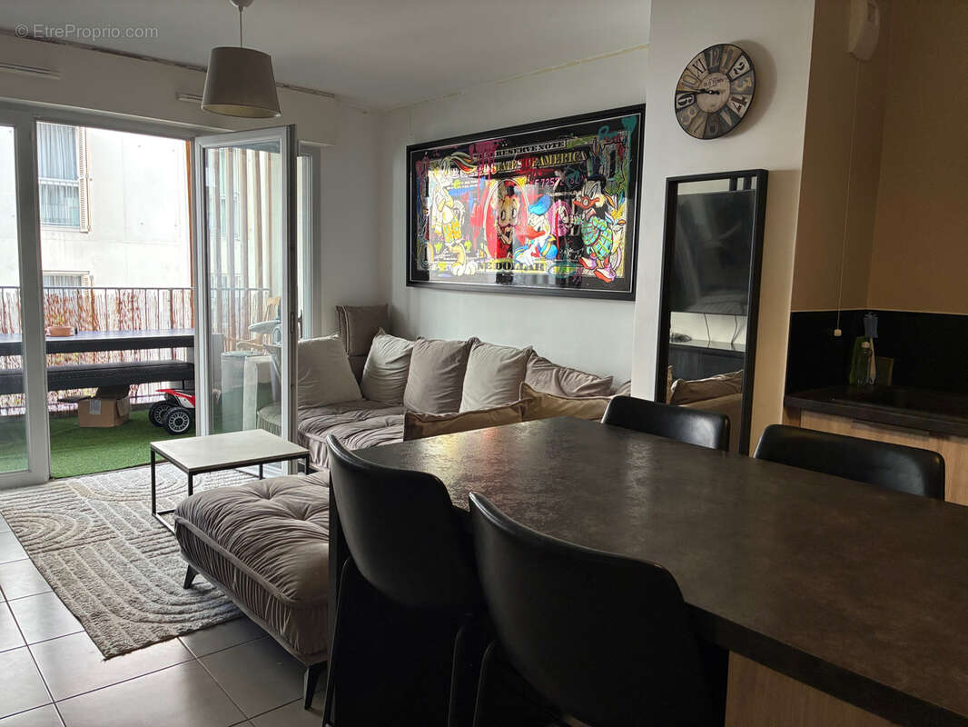 Appartement à MARSEILLE-6E