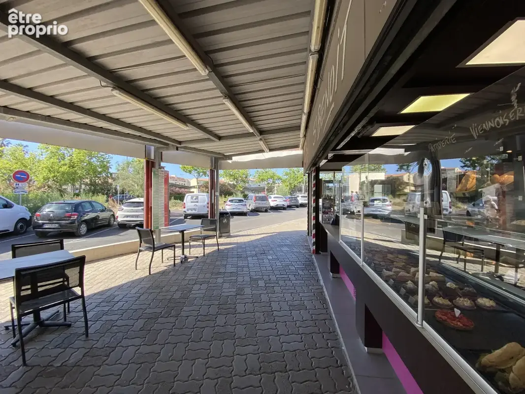 Fond de commerce- boulangerie patisserie pizzas- emplacement de choix - axe passant cap d'agde - photo 3