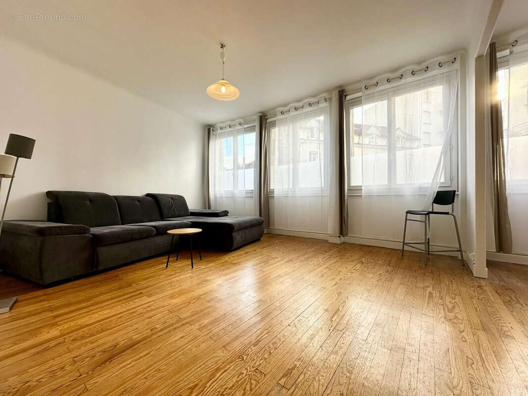 Appartement à CHAMALIERES