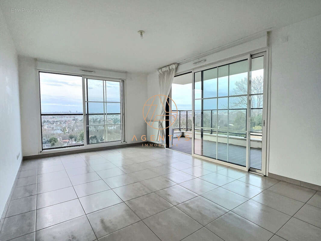 Appartement à CHENNEVIERES-SUR-MARNE