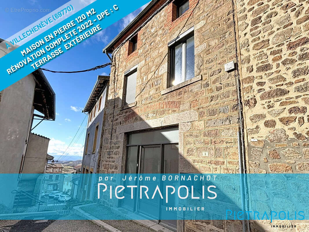 Entrée principale  - Maison à TARARE