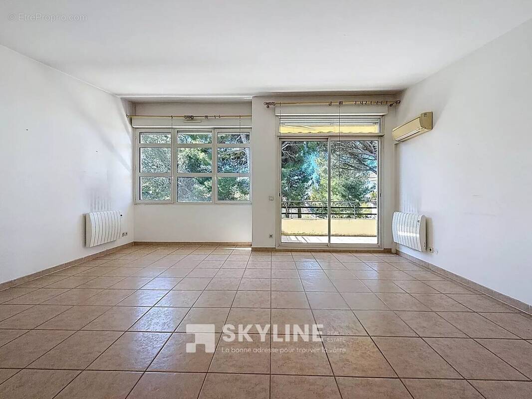 Appartement à MARSEILLE-9E