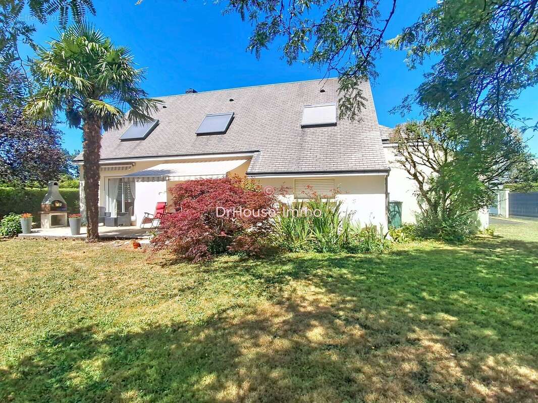 Maison 150 m² à Le Val-Saint-Pere  - photo 10
