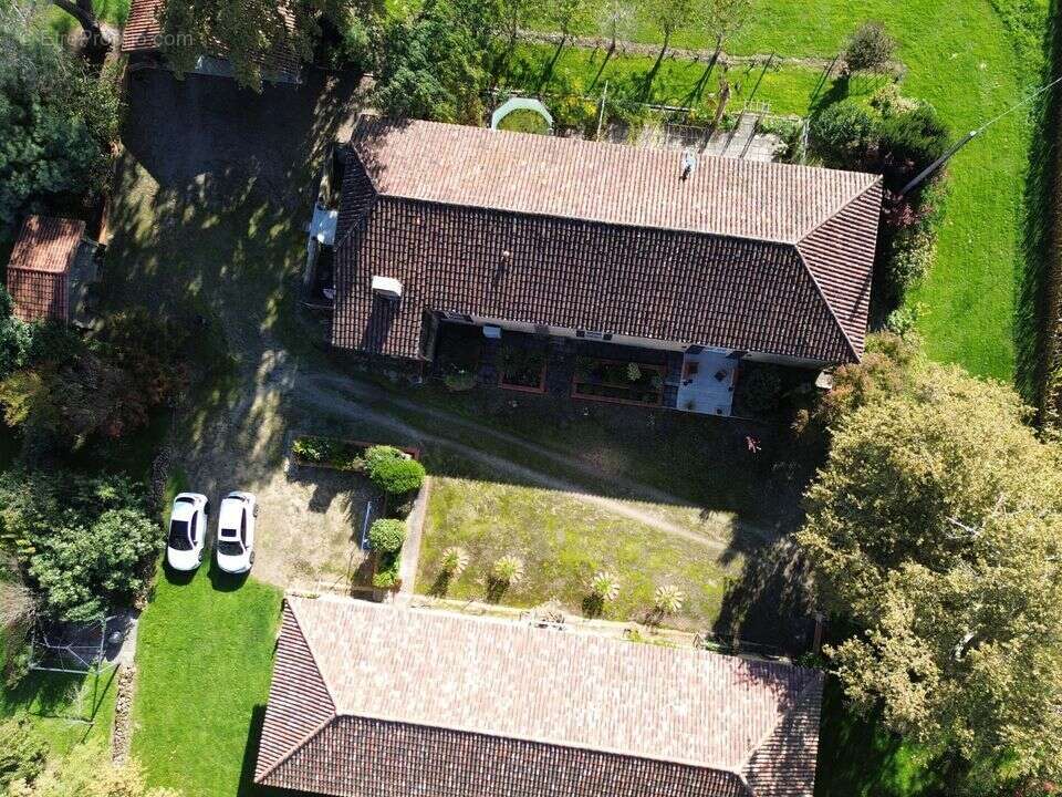 #maison #pierres #ferme #dépendance #terrain #gers #gîtes