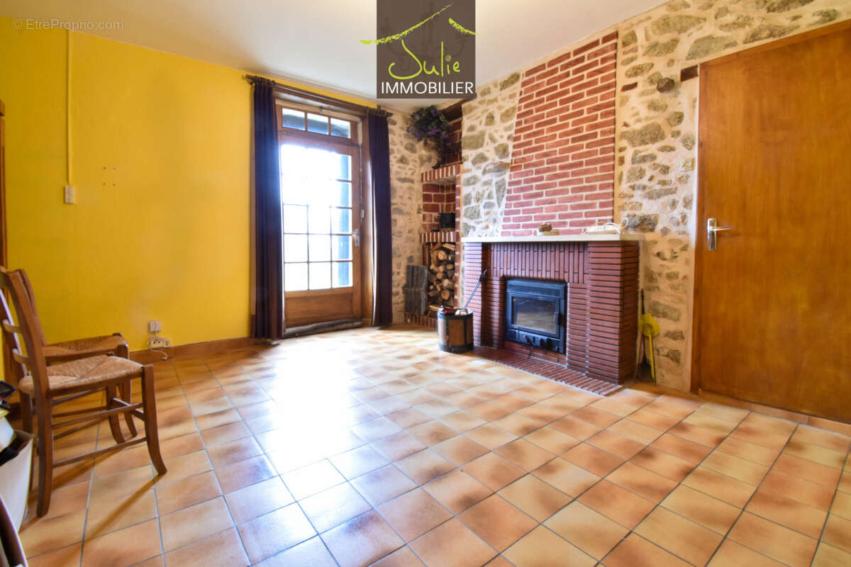 Maison à CERIZAY