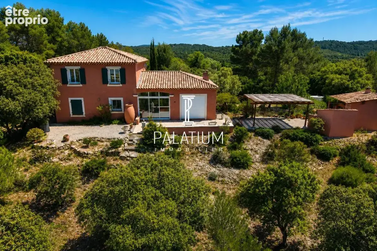 Villa 6 pièces, 4 chambres, garage, terrain 29000m² - photo 15