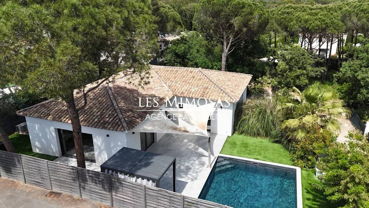 Maison à PUGET-SUR-ARGENS