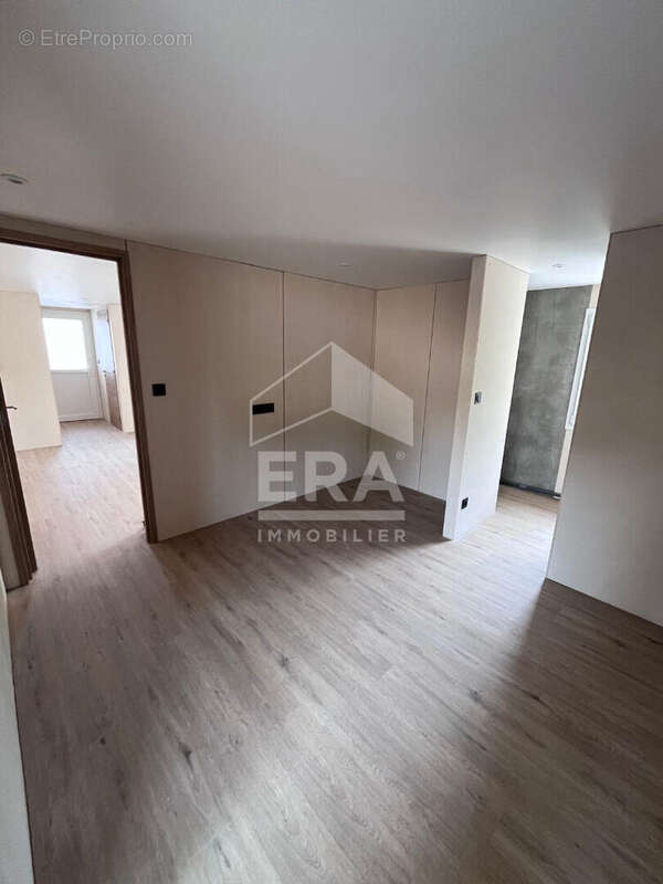 Appartement à ECOLE-VALENTIN