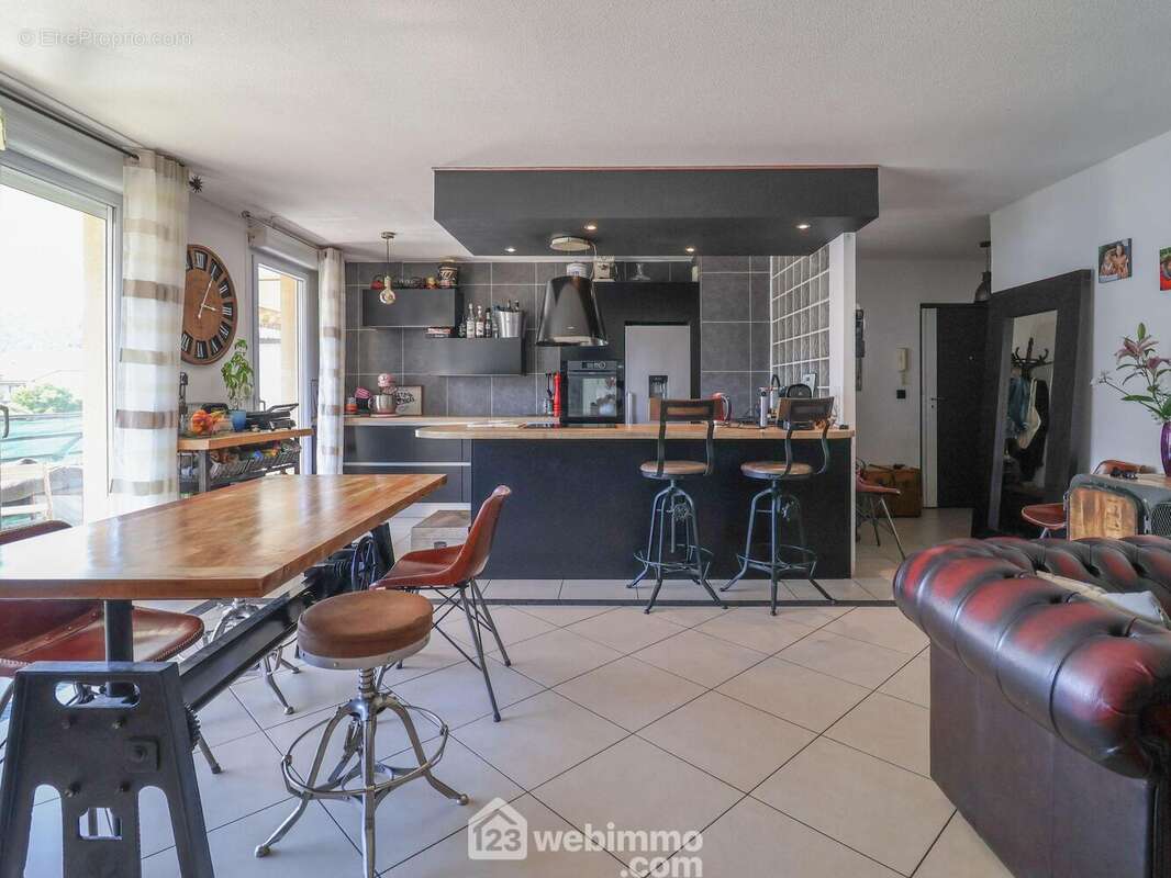 Appartement à MARSEILLE-9E