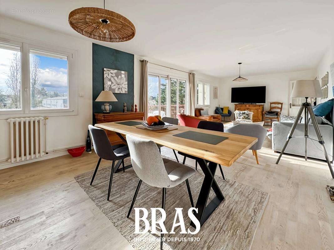 Appartement à SAINT-SEBASTIEN-SUR-LOIRE