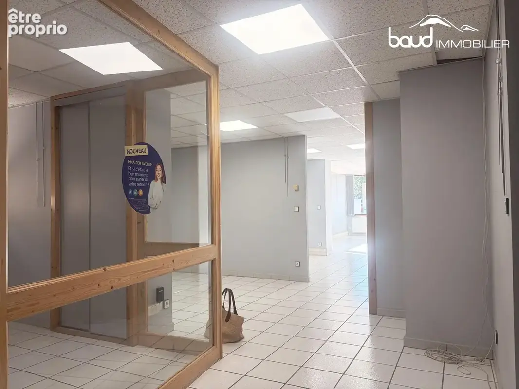 Photo Commerce à Villard-De-Lans au prix de 369 000€