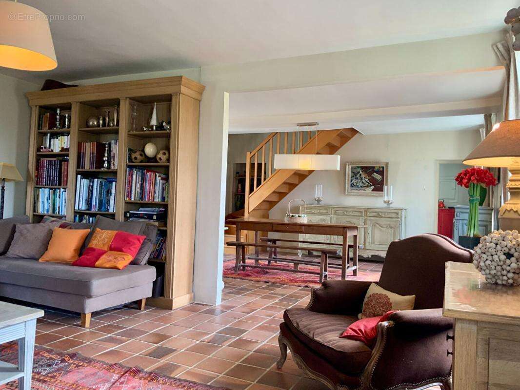 Elégante maison en pierre au coeur de la nature - Vue foret & charme authentiques à Dormelles - photo 9