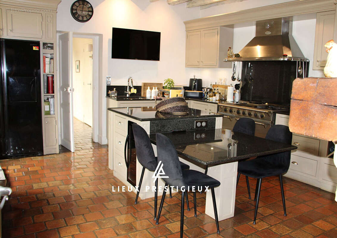 Maison à FONTAINEBLEAU