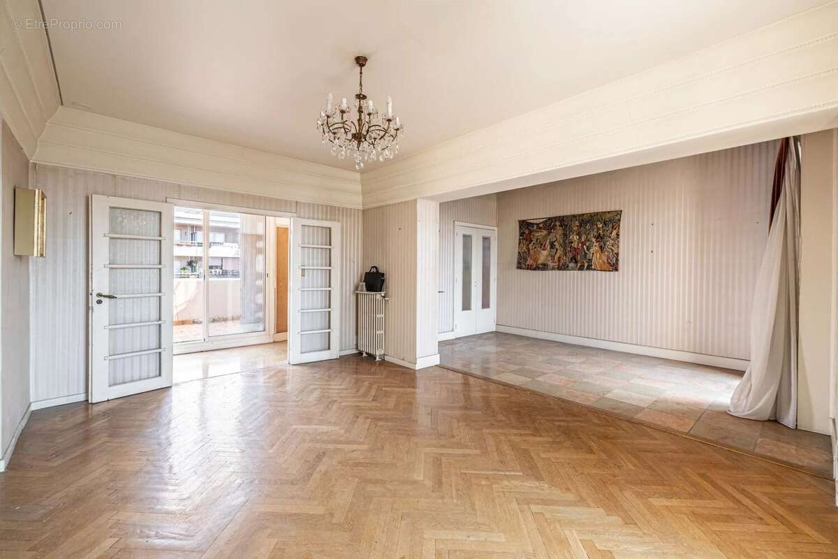 Nice Tzarewitch - Exceptionnel dernier étage de 156m² avec 170m² de terrasses - photo 5