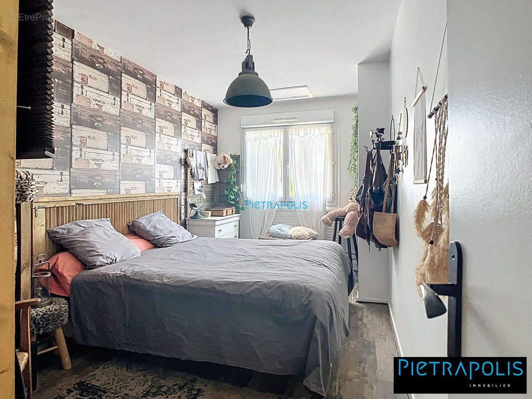 Appartement à SAINT-GEORGES-DE-RENEINS