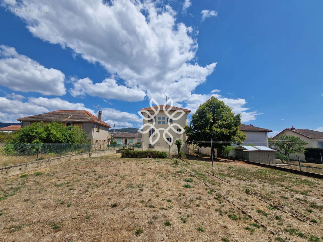 À seulement 20 minutes d'Issoire, donnez vie à votre projet ! - photo 2