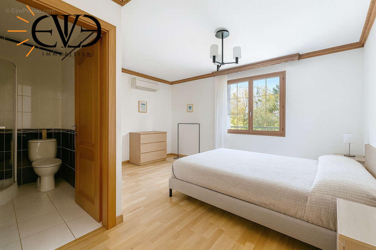 Maison à SAINT-JULIEN-EN-GENEVOIS