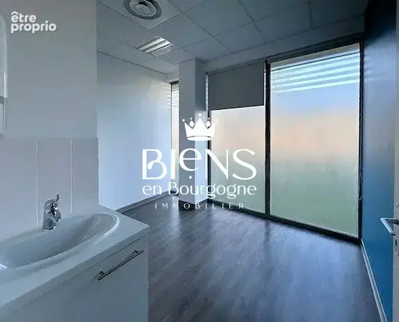 Commerce 92 m² à vendre à Chalon-Sur-Saone (71100) - photo 2