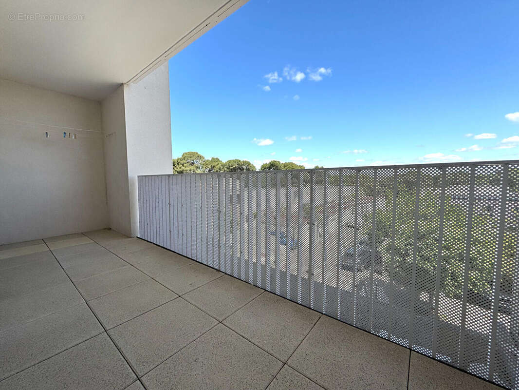 Appartement à JUVIGNAC