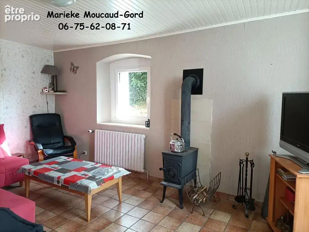 Belle petite maison à Valprivas 70 m² deux chambres et jardin 92 000 - photo 9