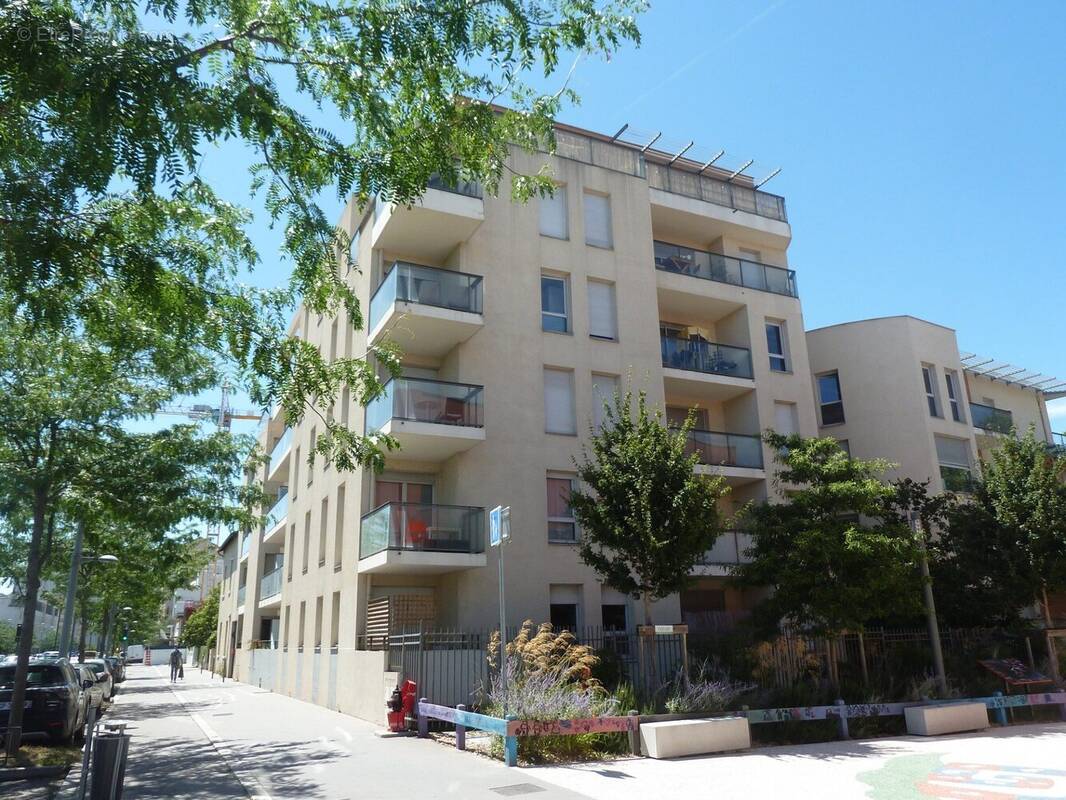 Appartement à LYON-8E