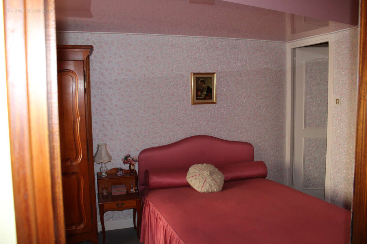 Maison à RIOM-ES-MONTAGNES