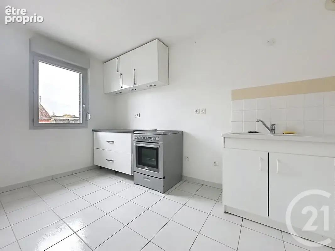 Appartement 3 pièces 65 m² à vendre à Troyes (10000) - photo 2