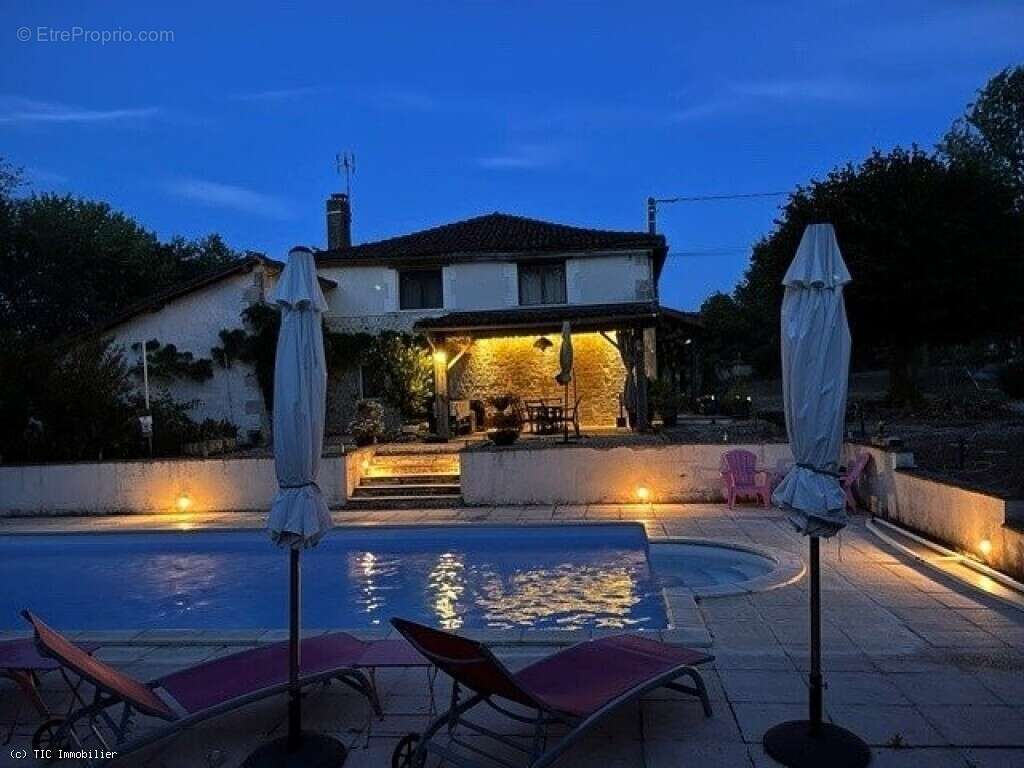 Propriété De Caractère Sur 2 Hectares Avec Deux Gîtes, Piscine Et Fort Potentiel De Développement - photo 62