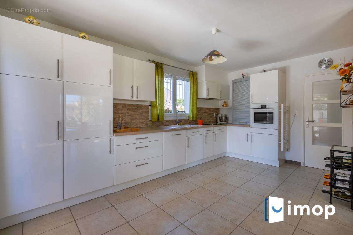 Maison à SIX-FOURS-LES-PLAGES