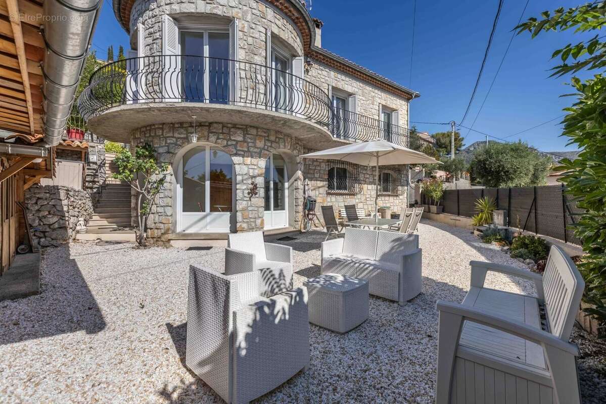Maison à LEVENS