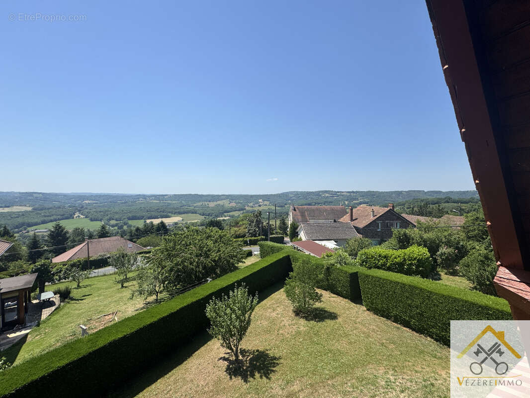 Maison à JUILLAC