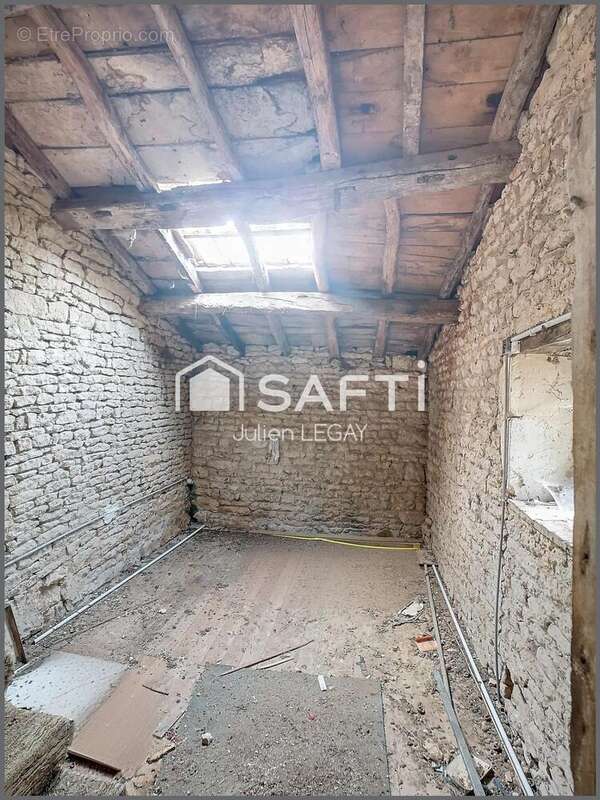 Maison 76 m² à La Creche  - photo 8
