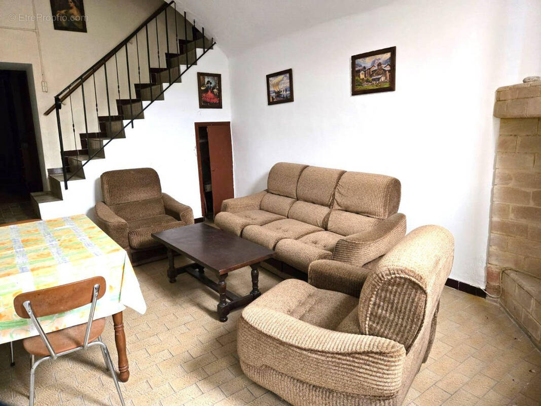 Maison à MONTAGNAC
