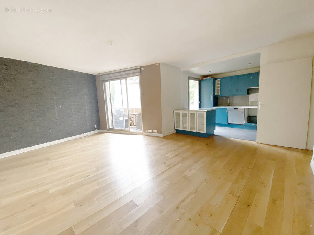 Appartement à CHARENTON-LE-PONT