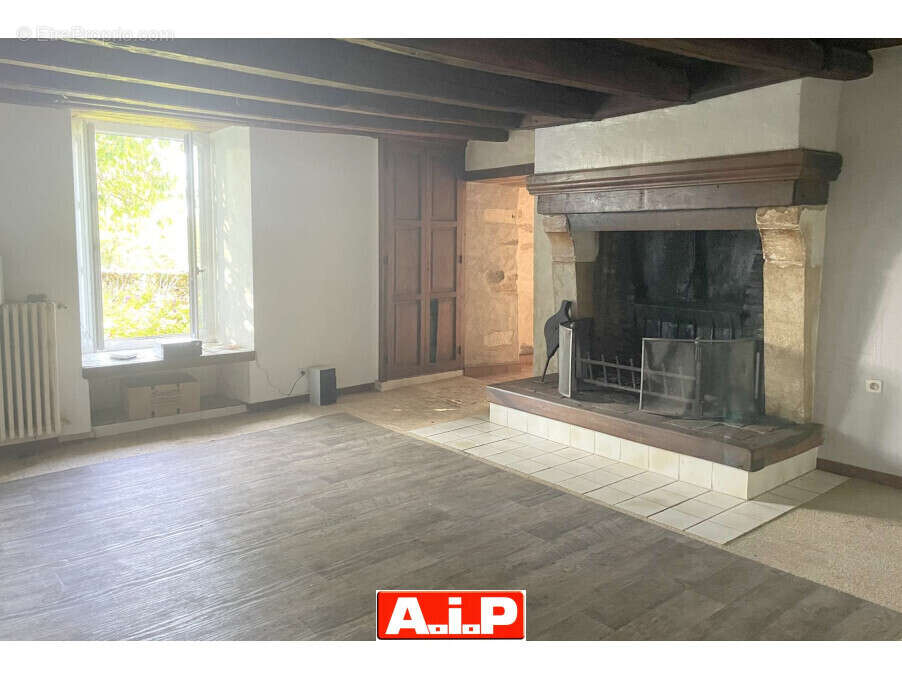 Maison à LA TARDIERE