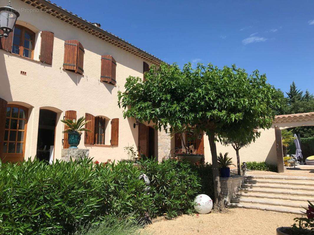 Maison à VAISON-LA-ROMAINE